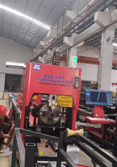 Latest company Solutions about การแก้ไขความผิดพลาดก่อนการจัดส่งของเครื่องตัดหลอดเลเซอร์ BNL12Y สําหรับลูกค้าฟูจาน