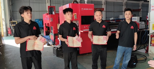Dernières solutions de l'entreprise Mingzhou Intelligent Co., Ltd. honore les employés qualifiés
