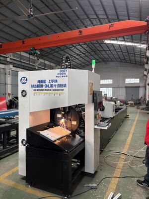 Un bon prix. Découpeuse de tubes laser CNC avec une vitesse de coupe de 150 mètres par minute pour un diamètre de tube de 20 à 120 mm et une répétabilité de ±0,02 mm en ligne